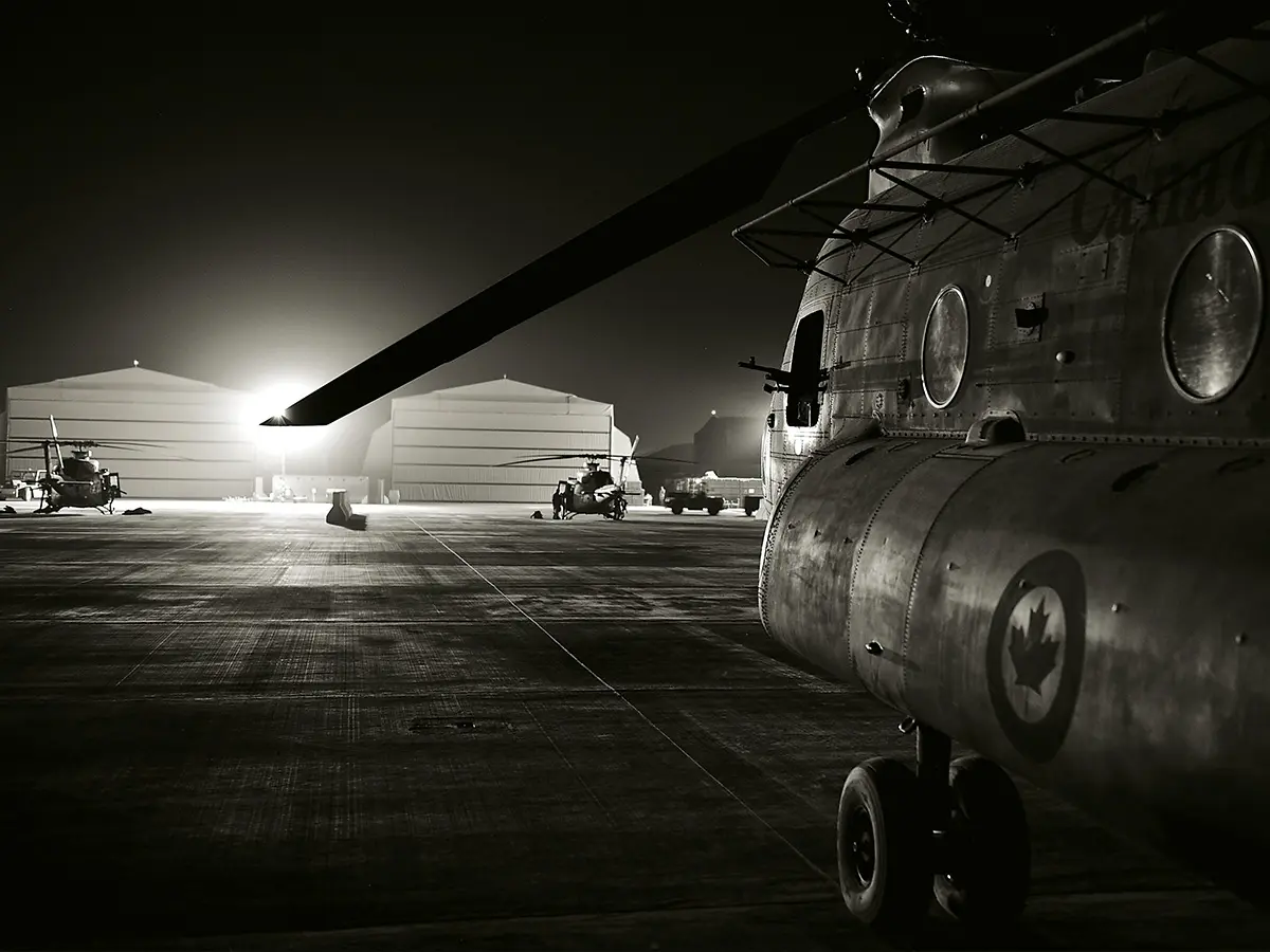 hangars-1